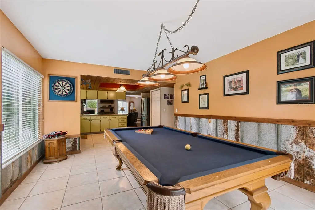 2525 Victarra Circle Lutz FL 33559