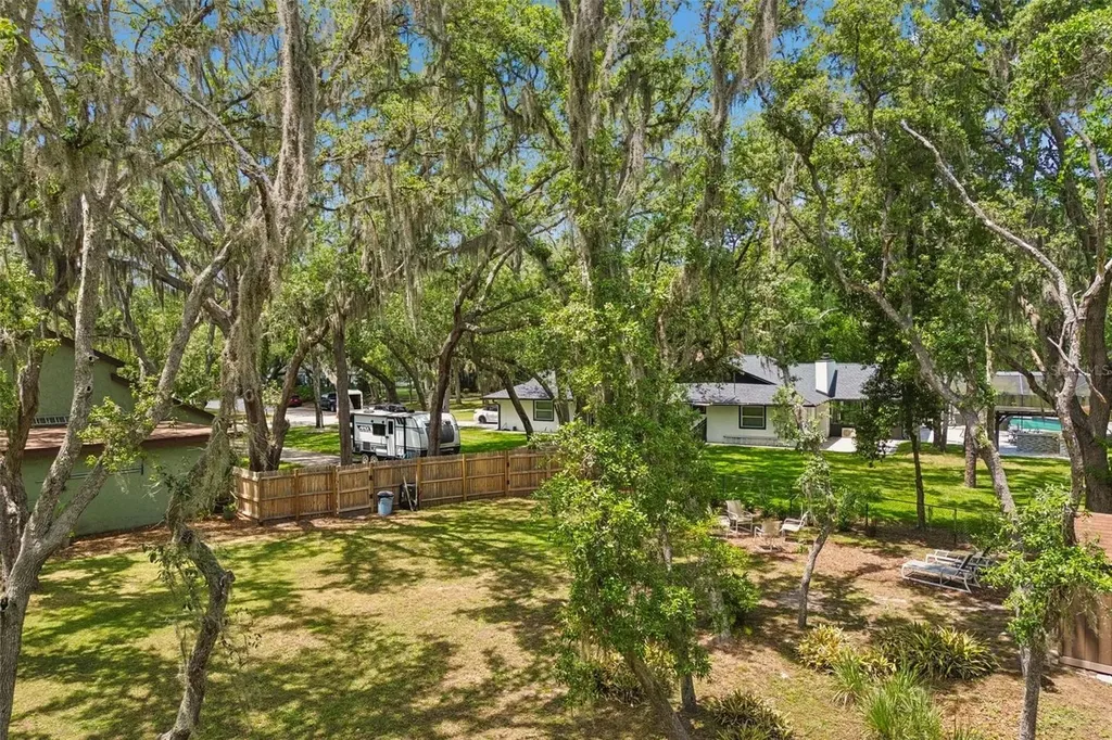 2525 Victarra Circle Lutz FL 33559