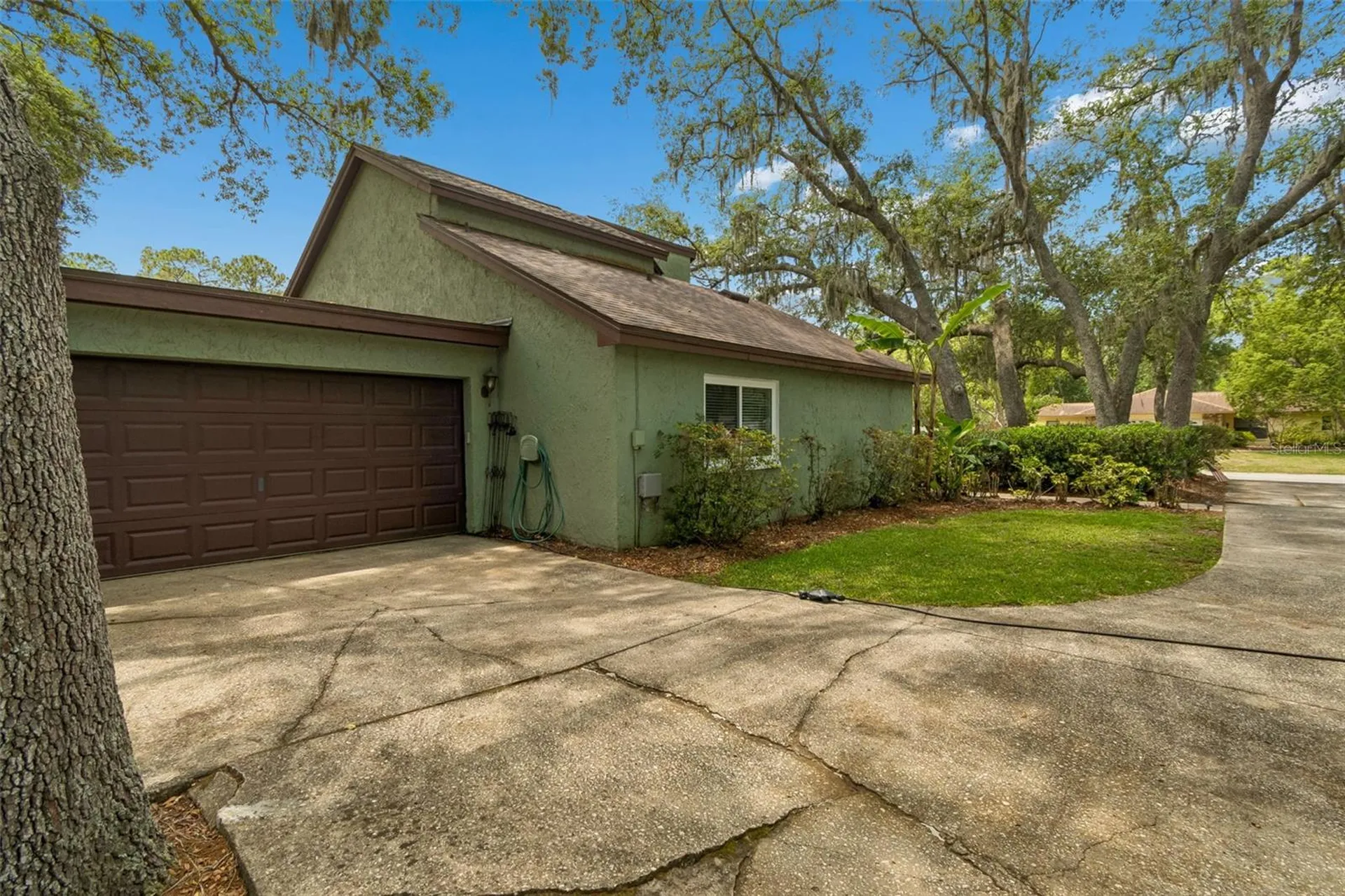 2525 Victarra Circle Lutz FL 33559