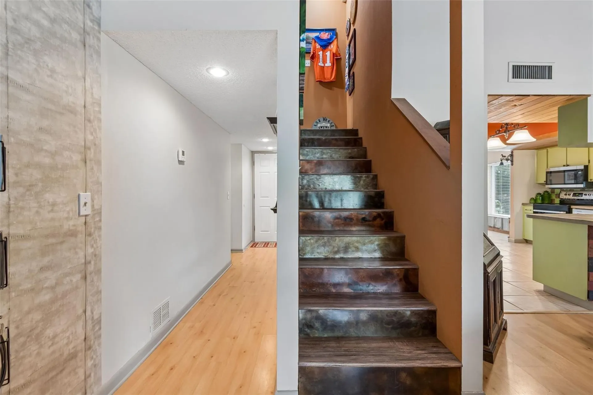 2525 Victarra Circle Lutz FL 33559