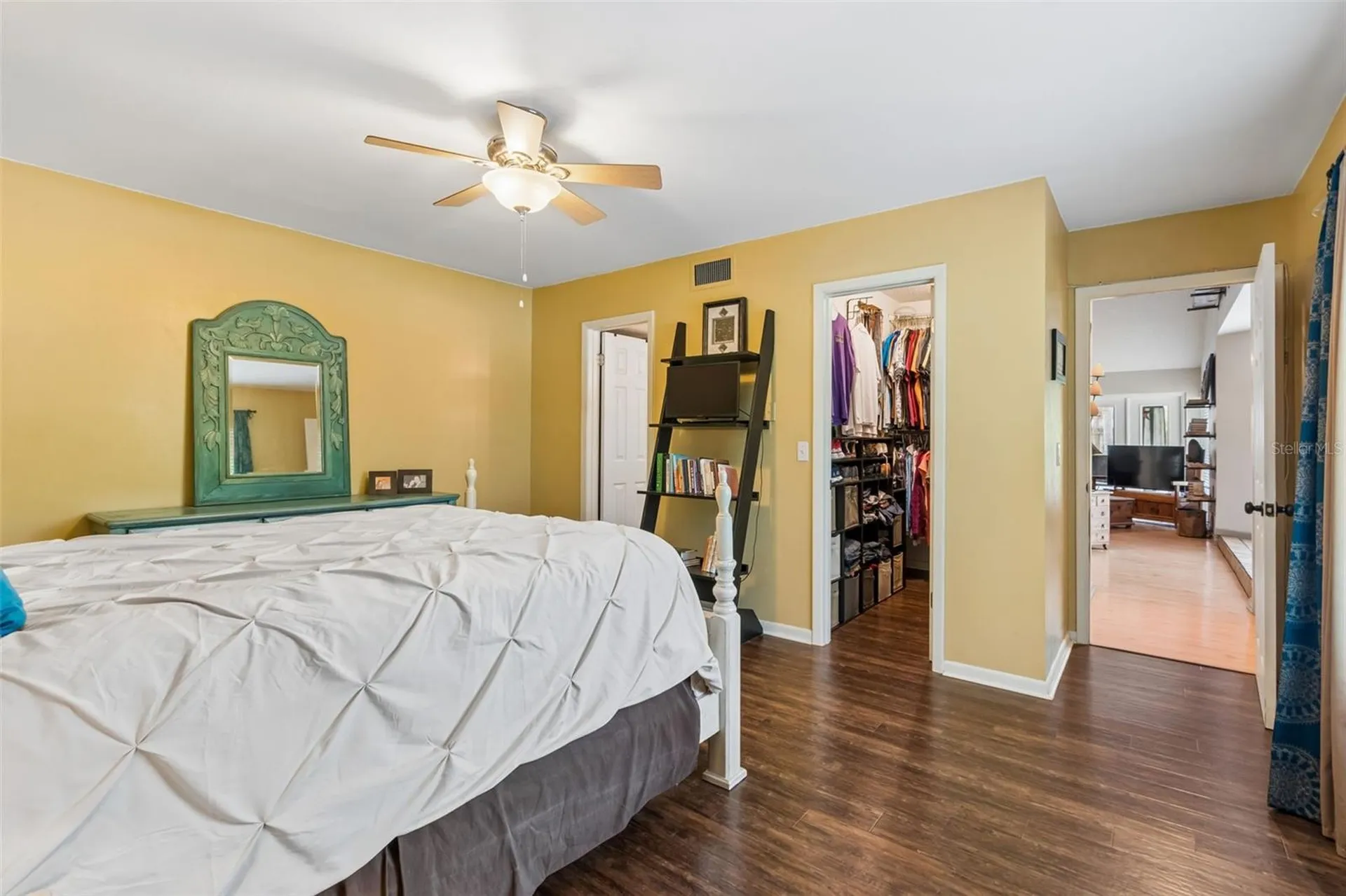 2525 Victarra Circle Lutz FL 33559