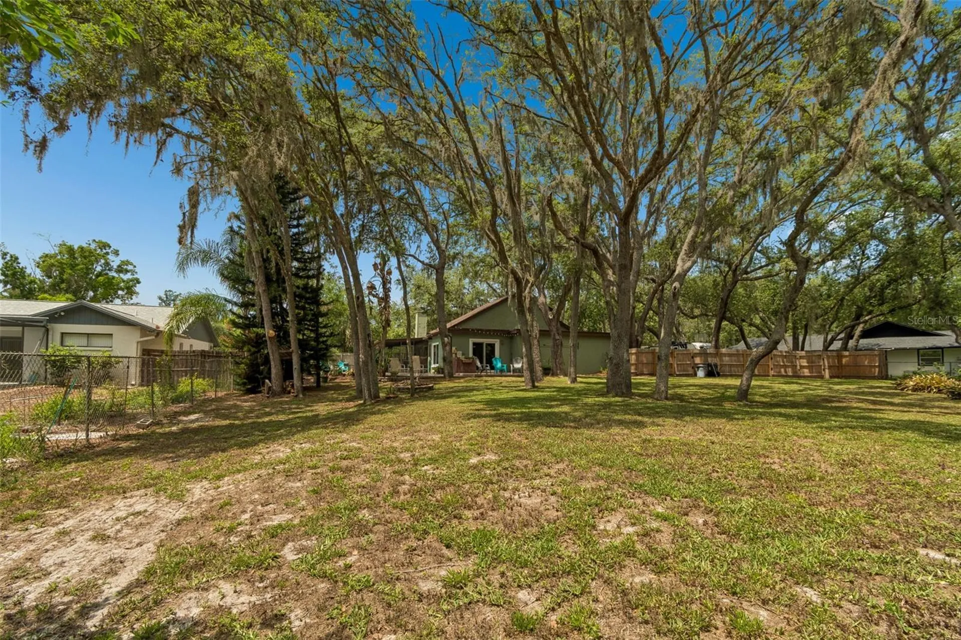 2525 Victarra Circle Lutz FL 33559