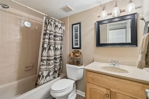 2525 Victarra Circle Lutz FL 33559