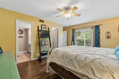 2525 Victarra Circle Lutz FL 33559