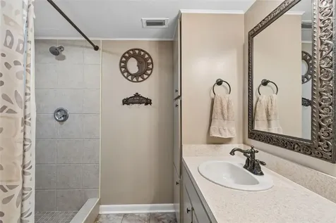 2525 Victarra Circle Lutz FL 33559