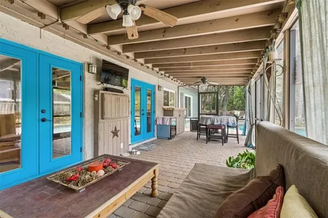 2525 Victarra Circle Lutz FL 33559