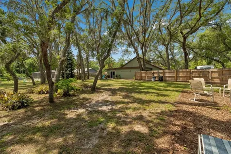 2525 Victarra Circle Lutz FL 33559