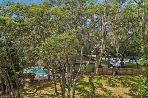 2525 Victarra Circle Lutz FL 33559