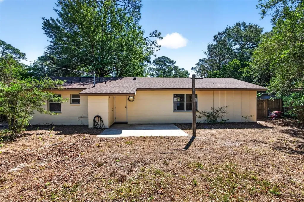 1302 NE 14th Terrace Gainesville FL 32601