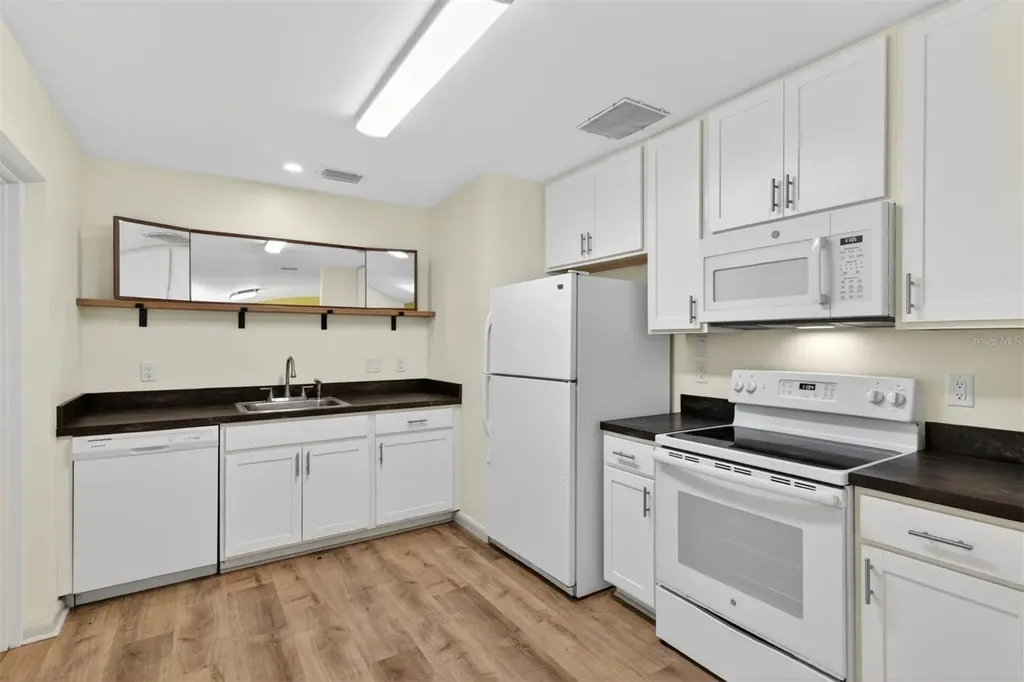 1302 NE 14th Terrace Gainesville FL 32601