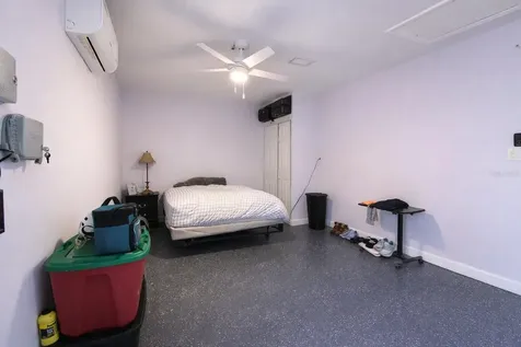 4581 21st Avenue N St Petersburg FL 33713