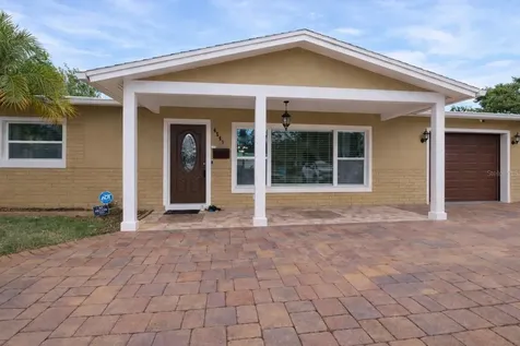 4581 21st Avenue N St Petersburg FL 33713