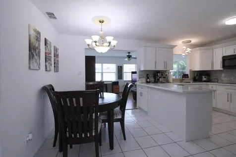 4581 21st Avenue N St Petersburg FL 33713