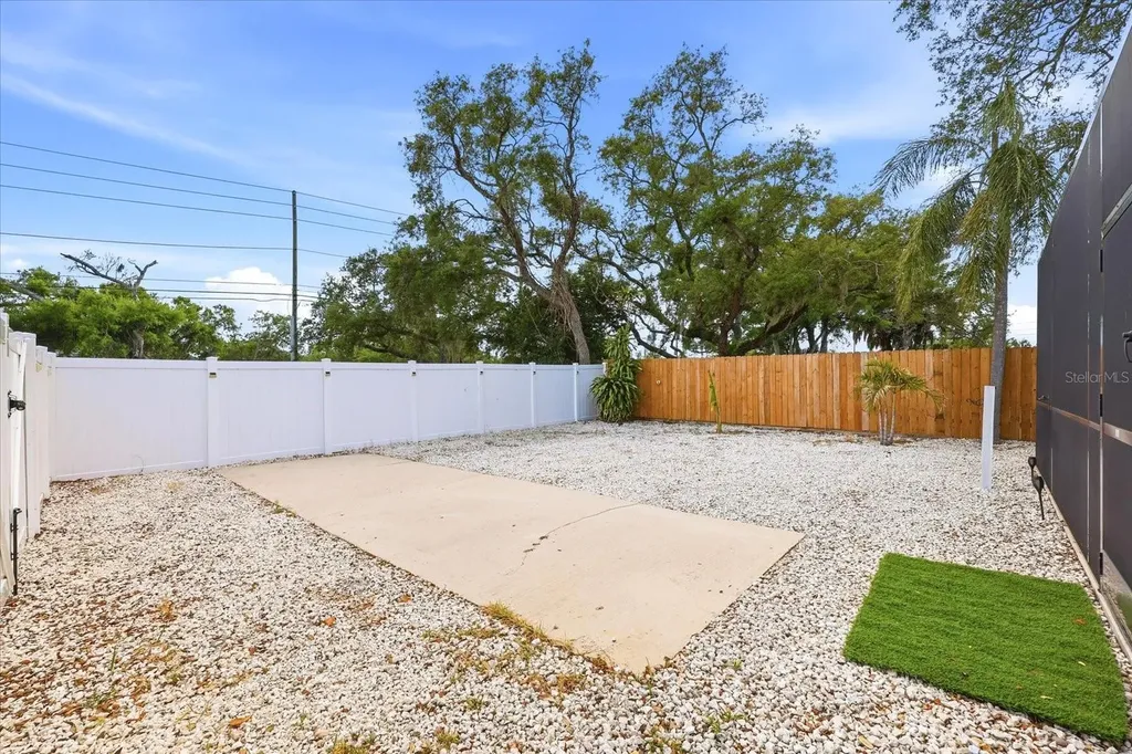 712 S Glenwood Avenue Clearwater FL 33756