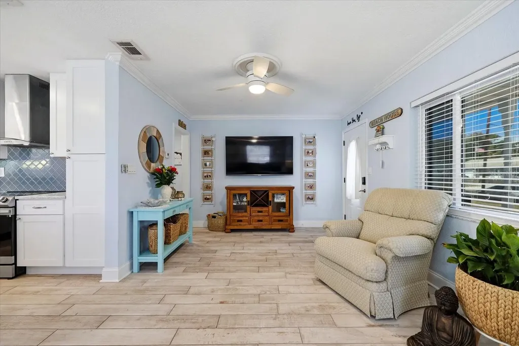 712 S Glenwood Avenue Clearwater FL 33756