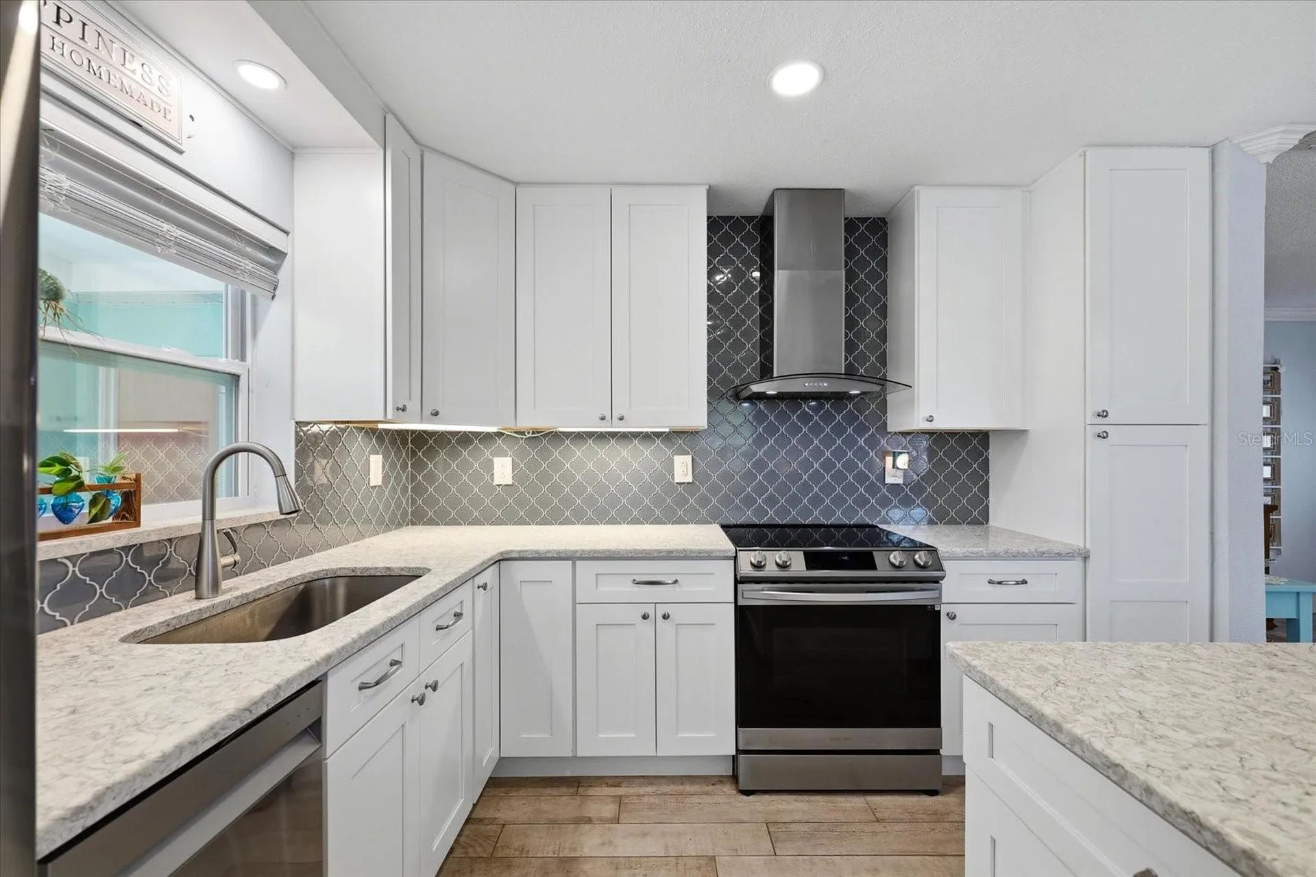 712 S Glenwood Avenue Clearwater FL 33756