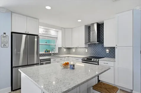 712 S Glenwood Avenue Clearwater FL 33756