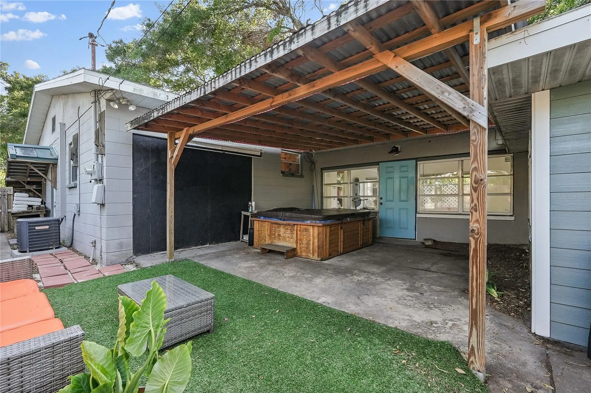 3027 Burlington Avenue N St Petersburg FL 33713