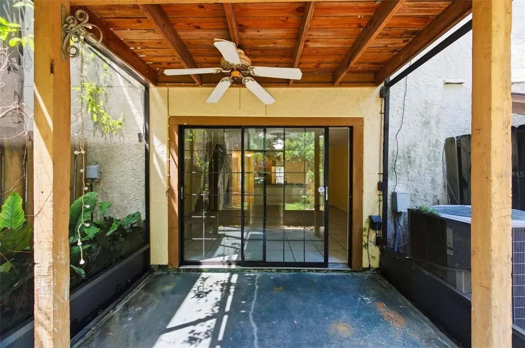 4012 Huxford Court Tampa FL 33624