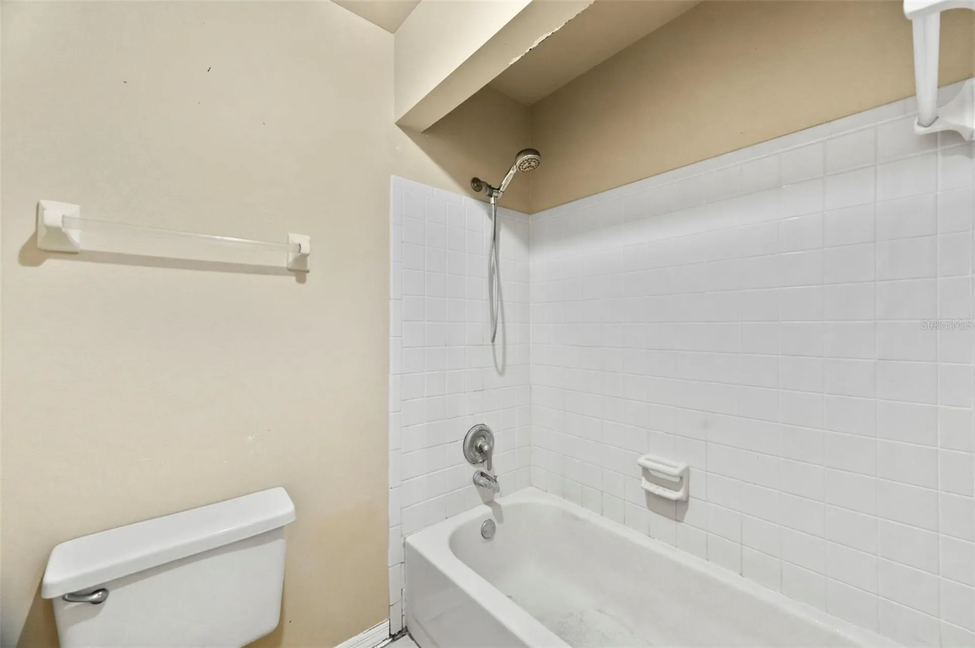 4012 Huxford Court Tampa FL 33624