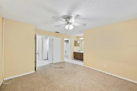 4012 Huxford Court Tampa FL 33624