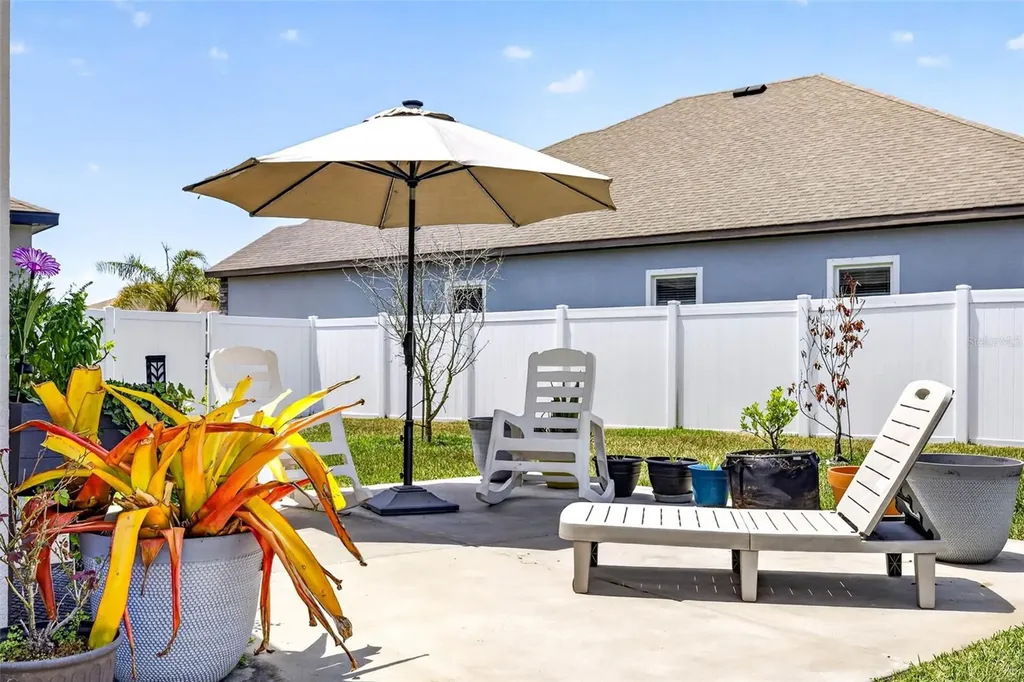 13410 Lakeview Oaks Lane Riverview FL 33579