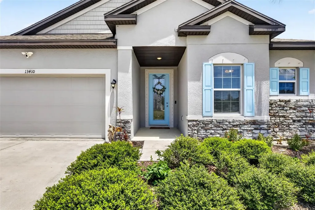 13410 Lakeview Oaks Lane Riverview FL 33579