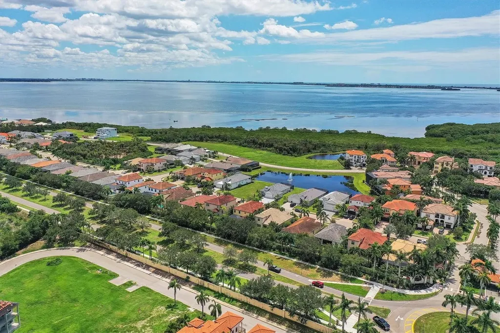 5515 Title Row Drive Bradenton FL 34210