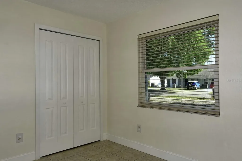 1382 Hendren Drive Orlando FL 32807
