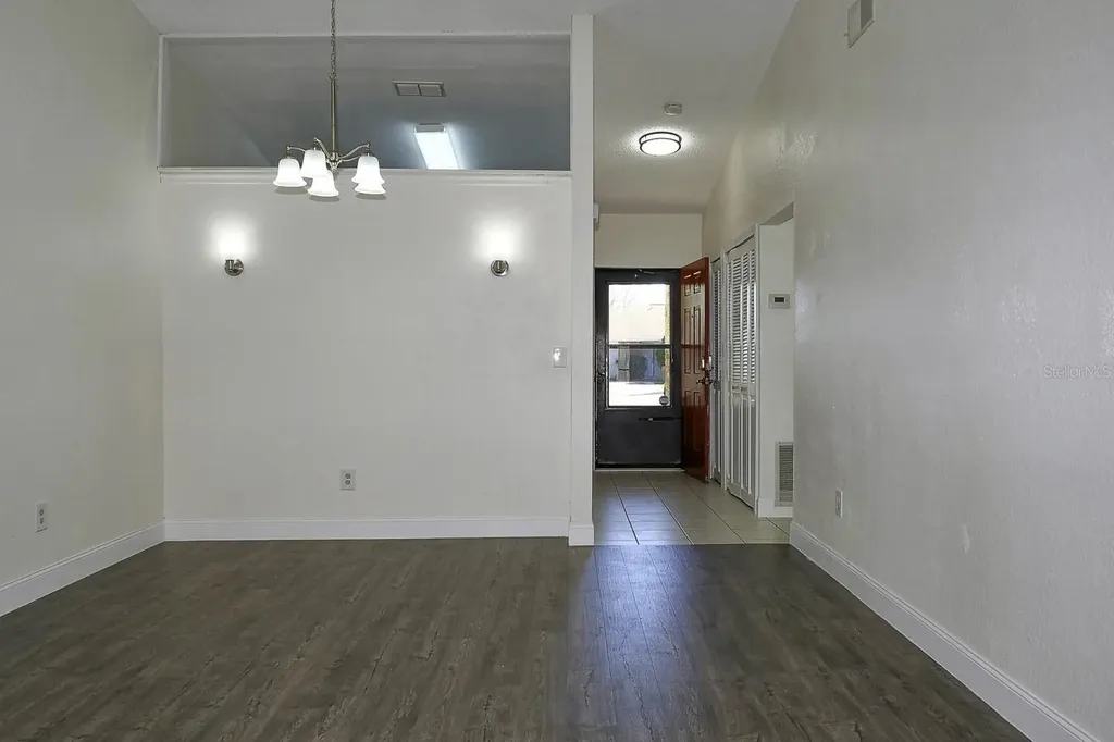 1382 Hendren Drive Orlando FL 32807