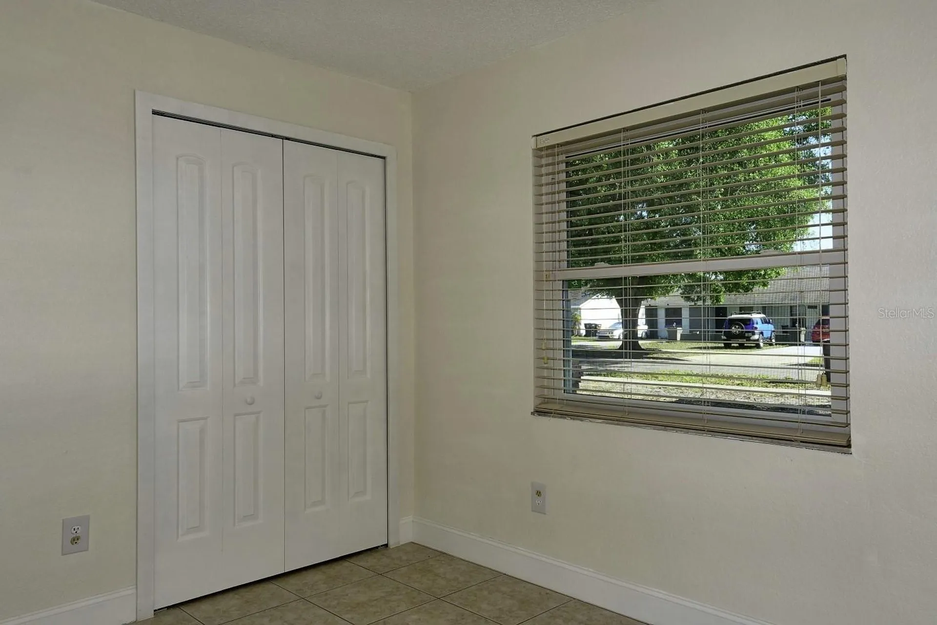 1382 Hendren Drive Orlando FL 32807