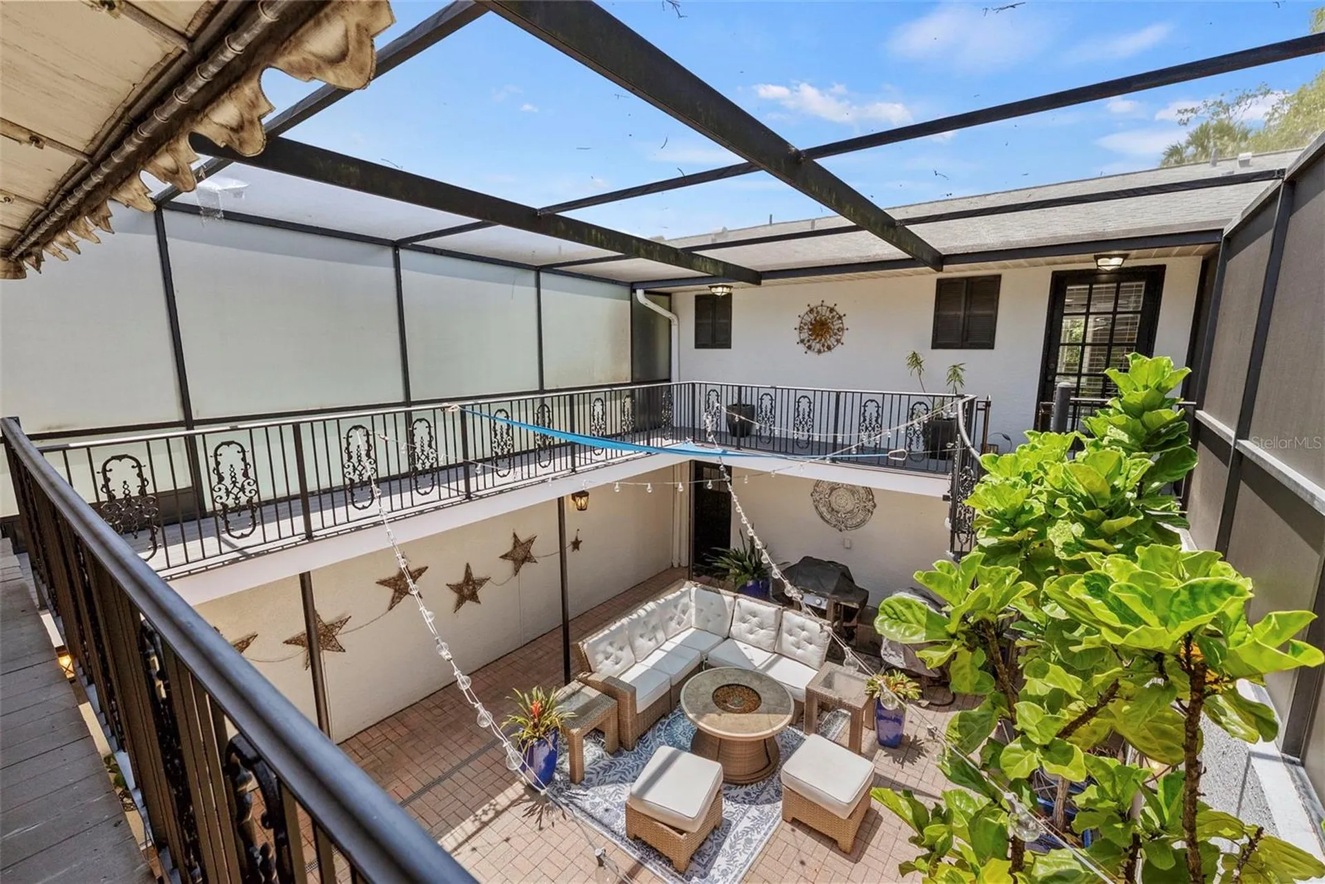 5009 S Elberon Street Tampa FL 33611