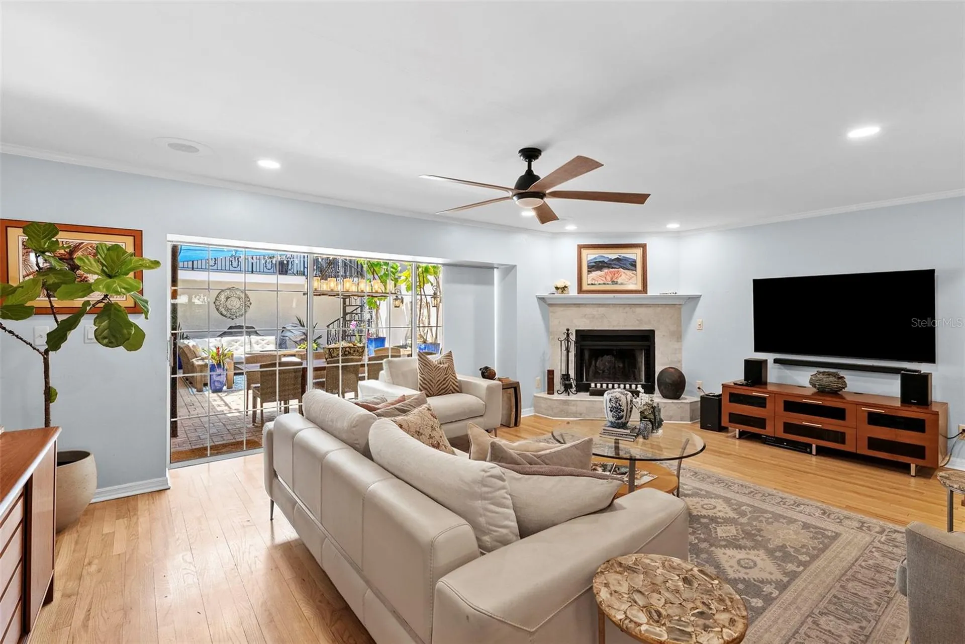 5009 S Elberon Street Tampa FL 33611