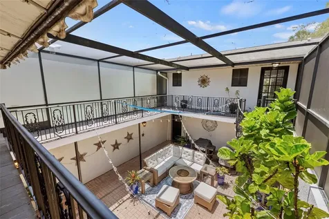 5009 S Elberon Street Tampa FL 33611