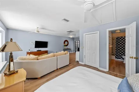 5009 S Elberon Street Tampa FL 33611