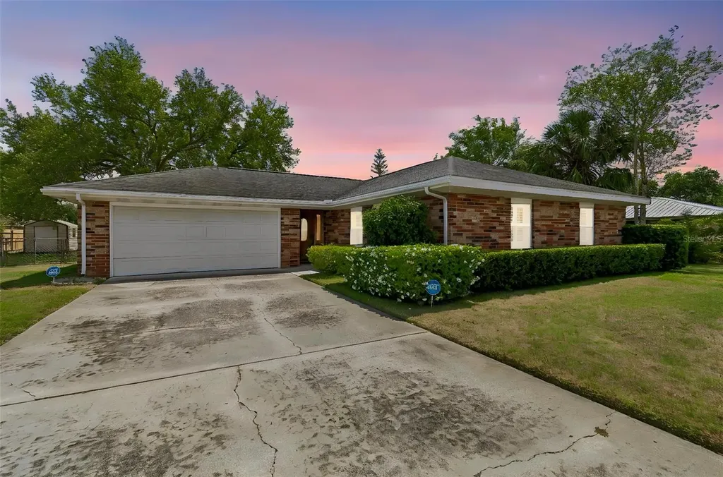 317 Greenwoods Drive Lakeland FL 33813