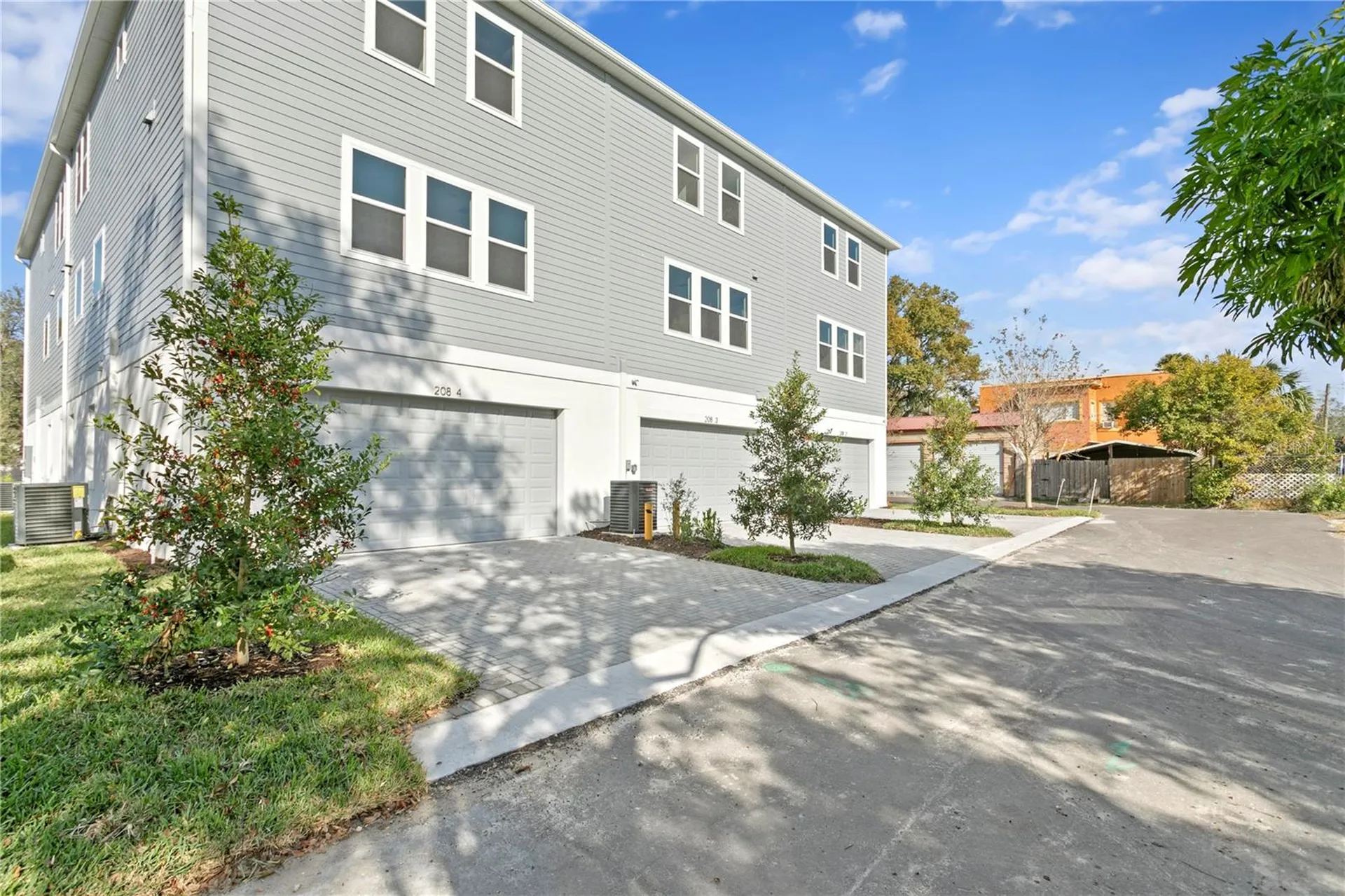 208 W Frances Avenue Tampa FL 33602