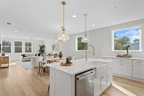 208 W Frances Avenue Tampa FL 33602