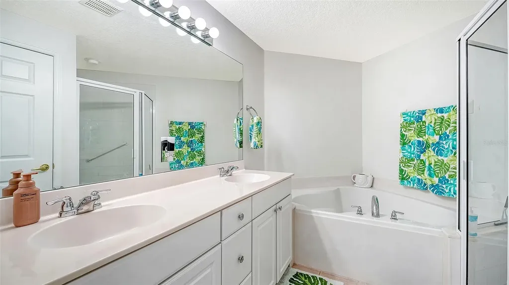 4469 Cinnamon Drive Sarasota FL 34238
