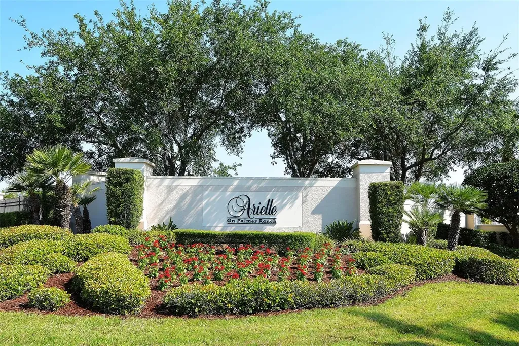 4469 Cinnamon Drive Sarasota FL 34238