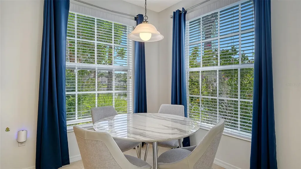 4469 Cinnamon Drive Sarasota FL 34238
