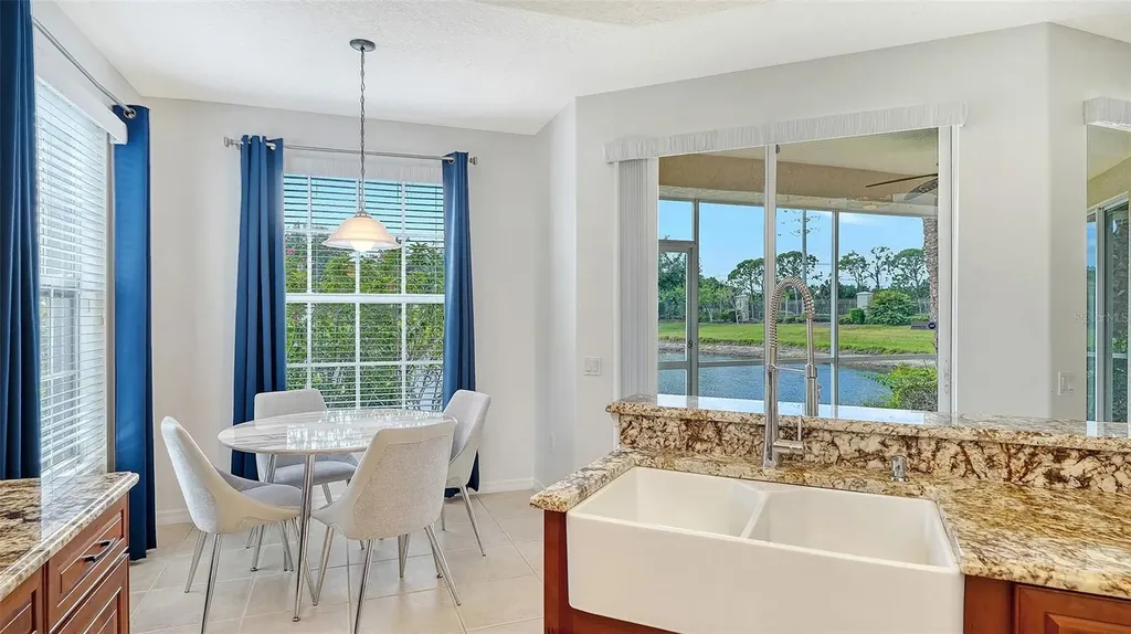 4469 Cinnamon Drive Sarasota FL 34238