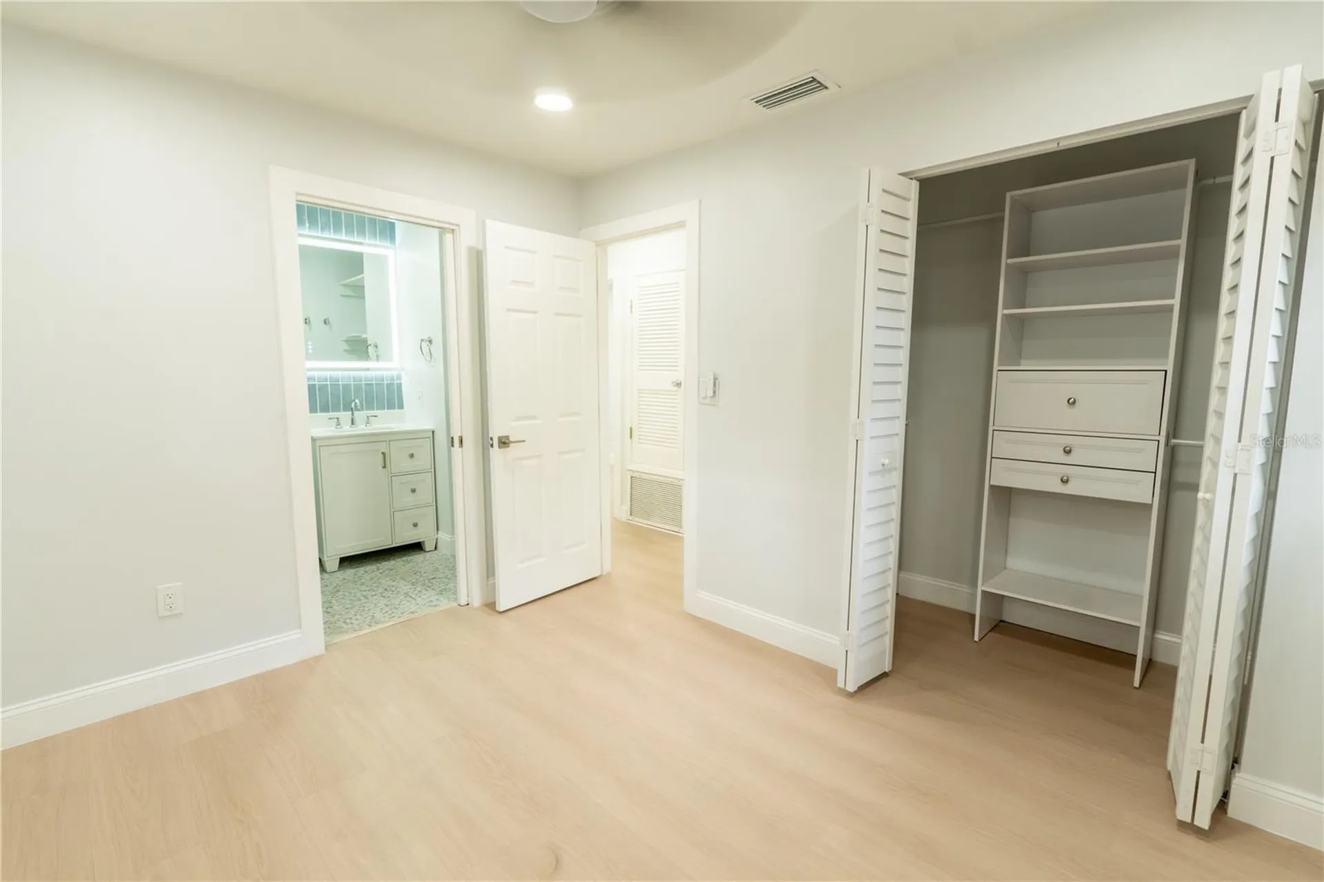 4203 Fawn Circle Tampa FL 33610