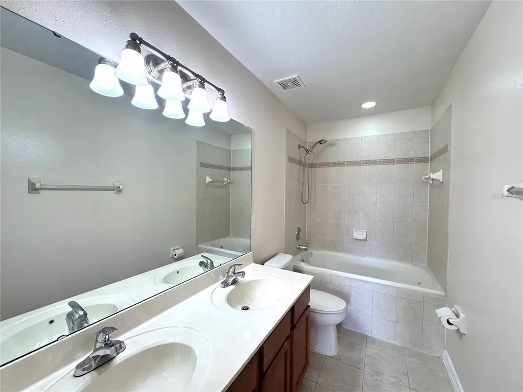 10036 Moorshire Circle Orlando FL 32829