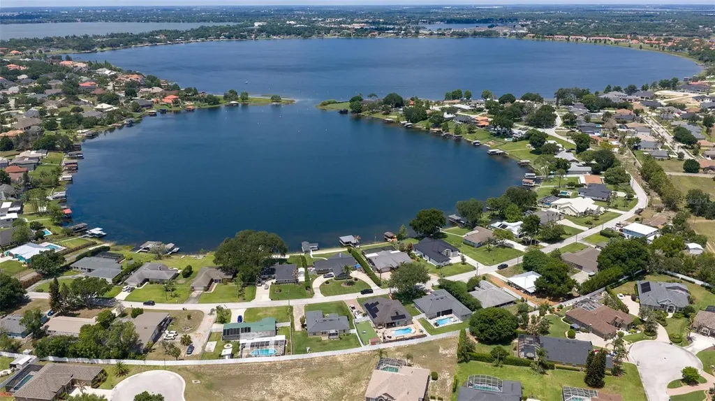 6710 Winterset Gardens Road Winter Haven FL 33884