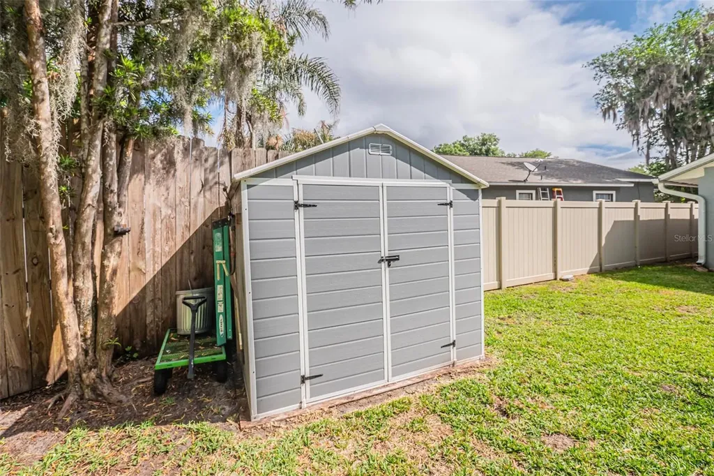 33 Ginger Circle Leesburg FL 34748