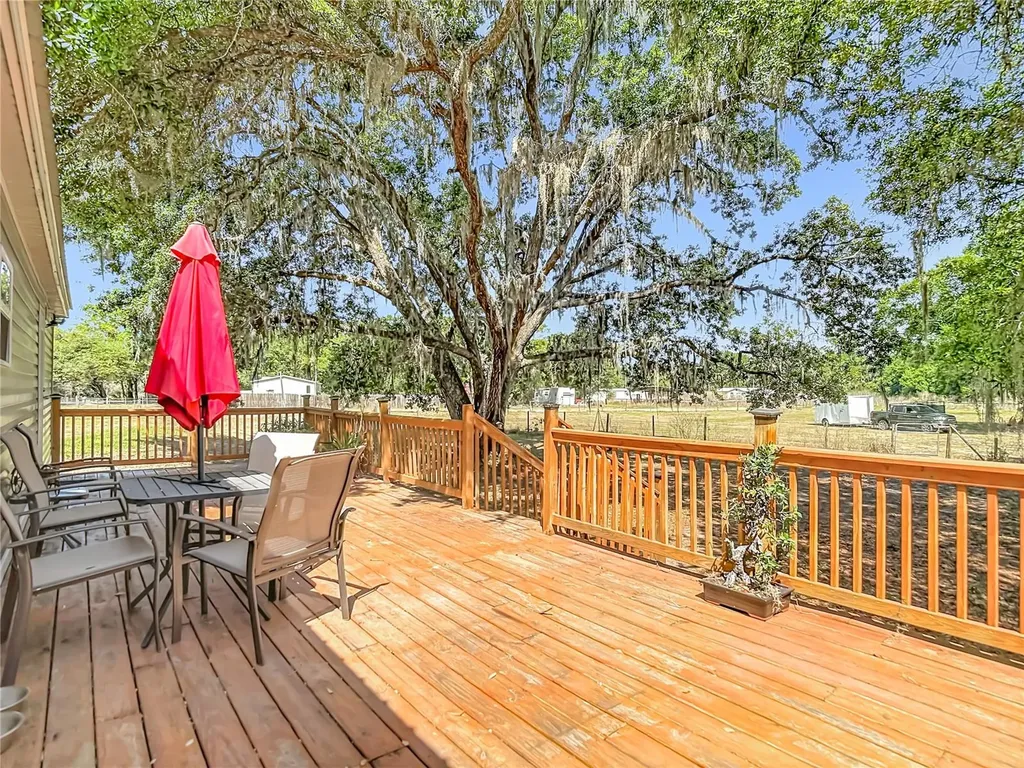 40949 Jerry Road Zephyrhills FL 33540