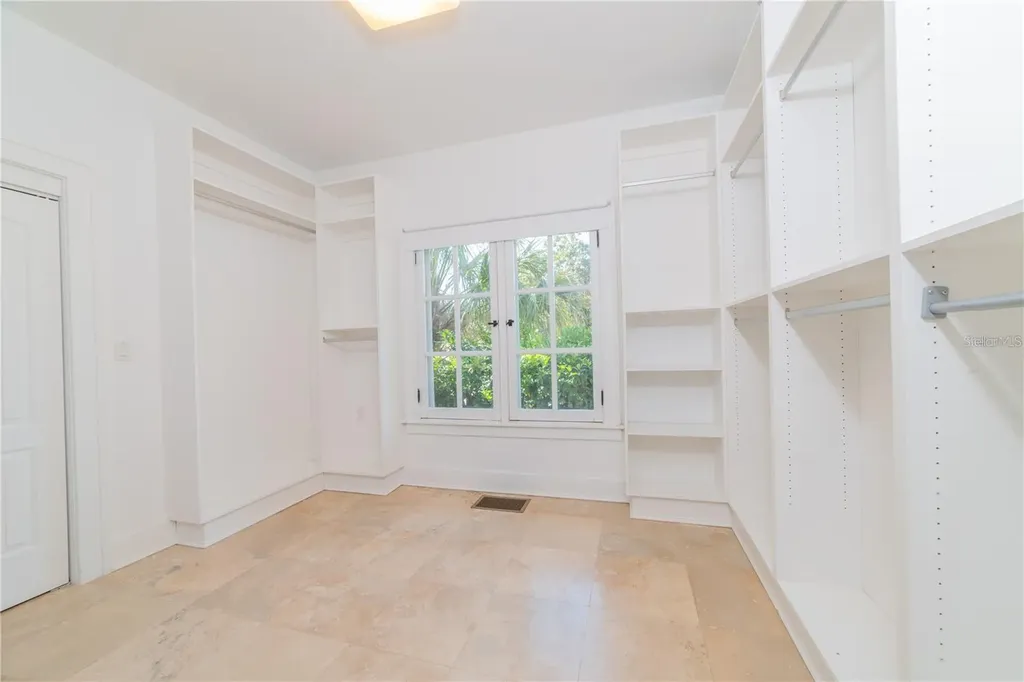 533 S Center Street Eustis FL 32726