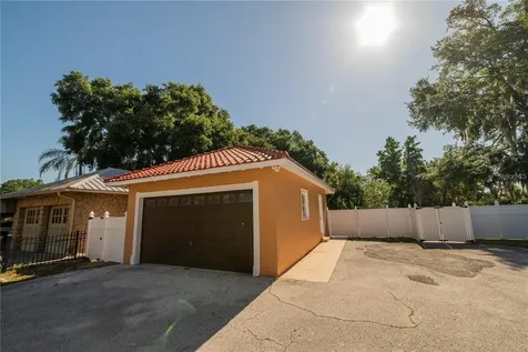 533 S Center Street Eustis FL 32726