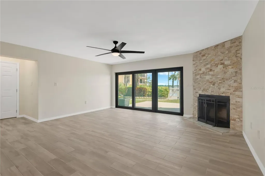7520 Sunshine Skyway Lane S St Petersburg FL 33711